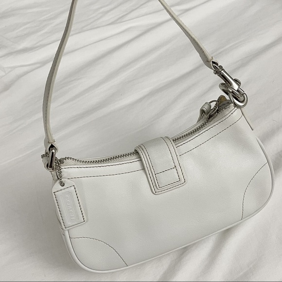 coach buckle demi shoulder bag - Picture 3 of 7
